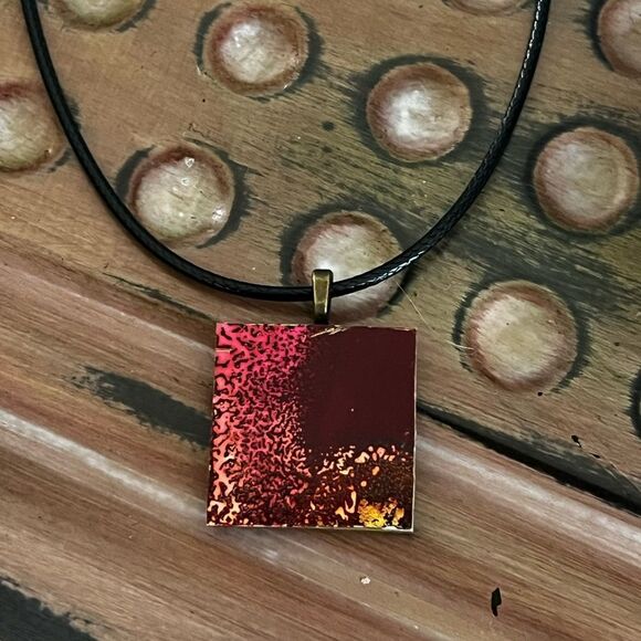 HANDCRAFTED Painted Pendant Necklace - Picture 1 of 2